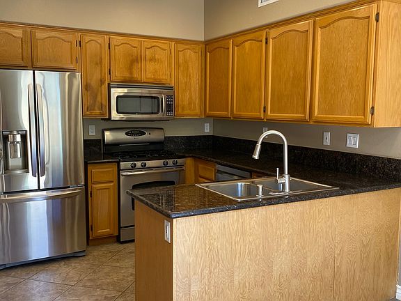 4th image of 12488 Creekview Dr