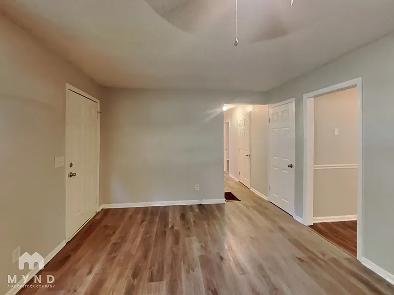 5845 Cheryl Dr — Photo 6