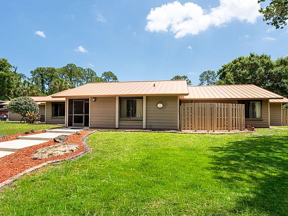 3rd image of 11001 SW Hawkview Circle