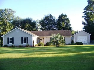 2003 Clark Ct, Morehead City, NC 28557
