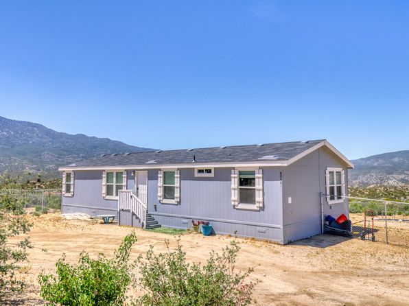 60661 Chalet Dr