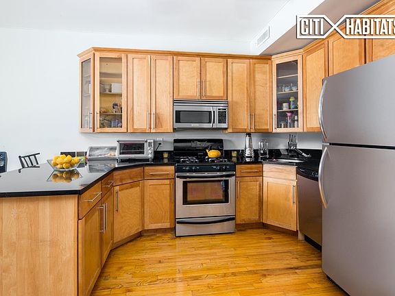 2nd image of 965 Kent Ave APT A1