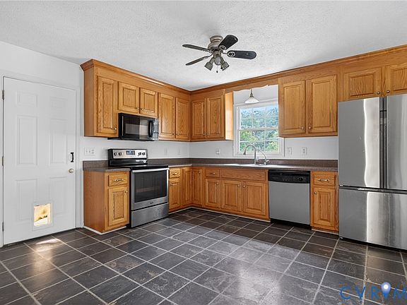 4th image of 17200 Jolly Rd