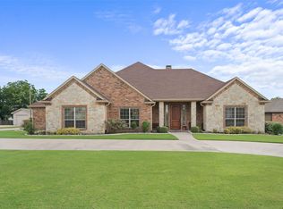 2107 Meadowview Dr, Caddo Mills, TX 75135