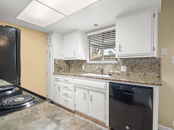 5th image of 3333 El Encanto Ct APT 59