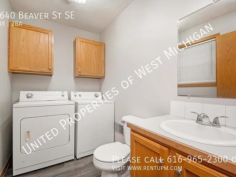 8640 Beaver St SE — Photo 15