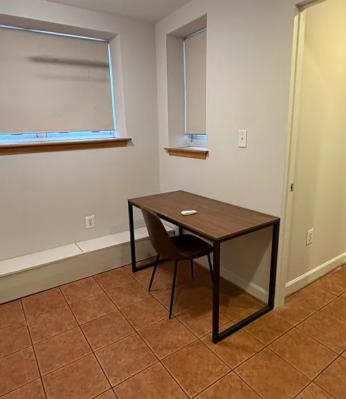 541 Florida Ave NW #B — Photo 11