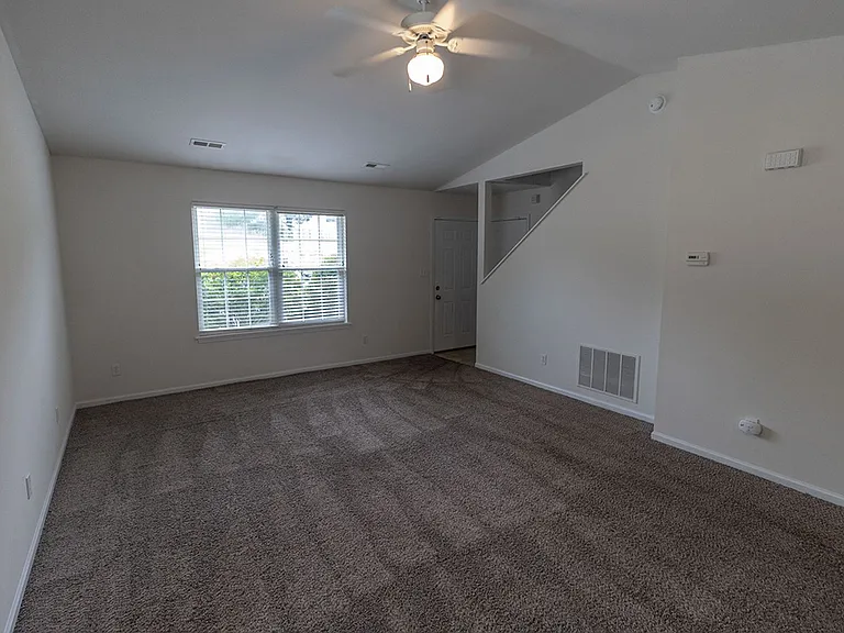3306 Saint Charles Rd — Photo 4