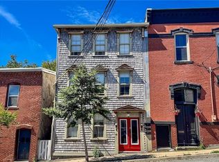 163 Carmarthen St, Saint John, NB E2L2P4
