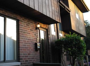 1465 Midland Ct, Joliet, IL 60436