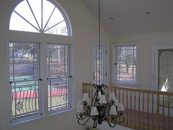 Second Floor Balconie