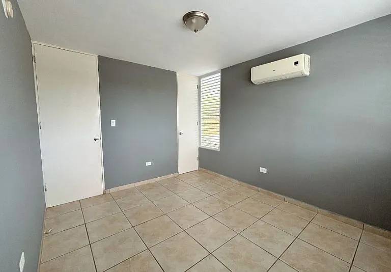 Urb Miraflores 31103 Calle Camelia — Photo 20
