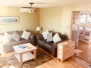 13 Loring St, Middletown, RI 02842