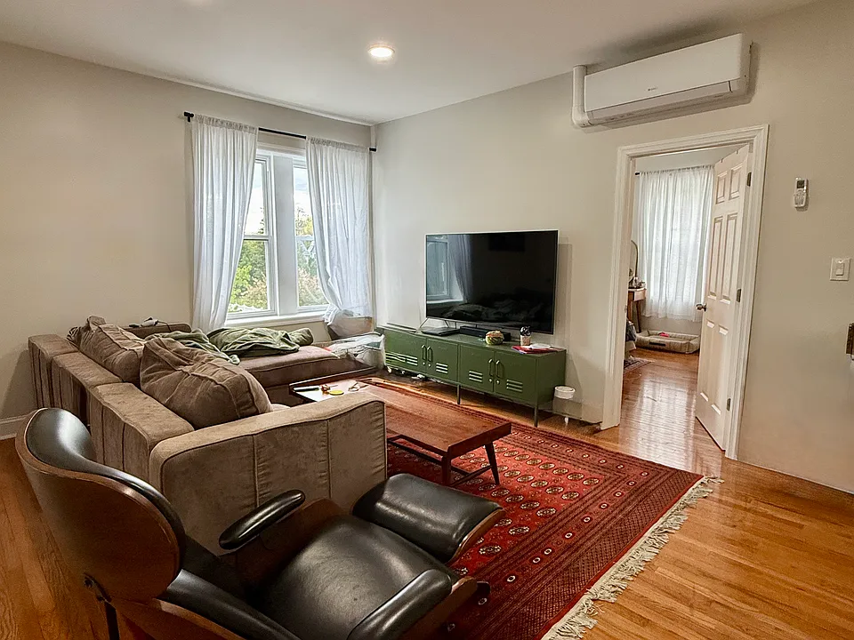 129 Maple Ave #5