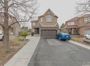 72 Chadwick St, Brampton, ON L6Y 4Y1