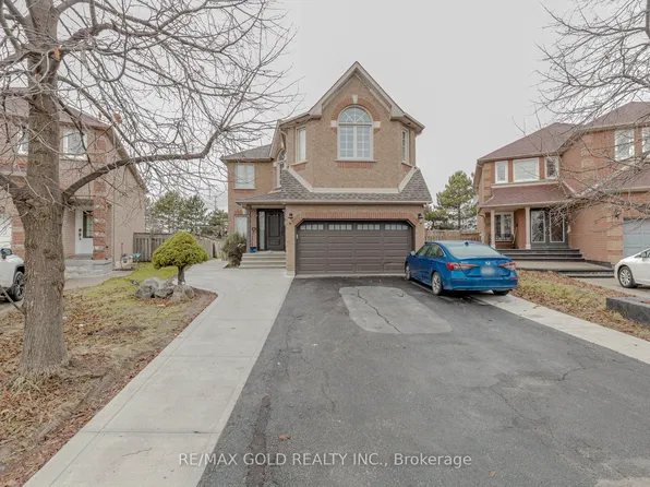 72 Chadwick St, Brampton, ON L6Y 4Y1