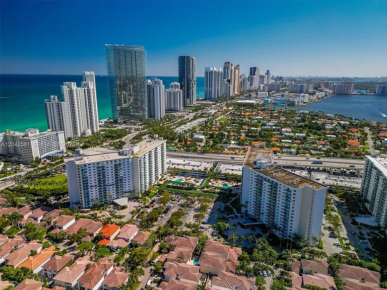 19380 Collins Ave #1224 — Photo 36