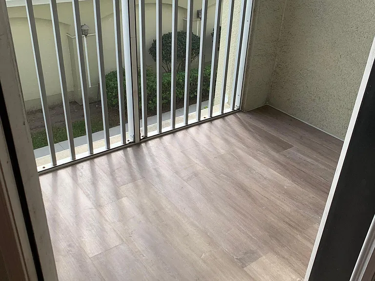 8290 Gate Pkwy W #910 — Photo 36
