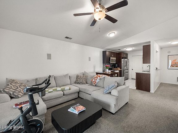 3rd image of 4429 Baygarden Ct