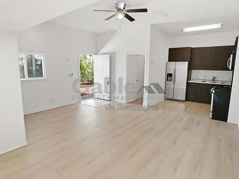 24943 1/2 Chestnut St — Photo 4