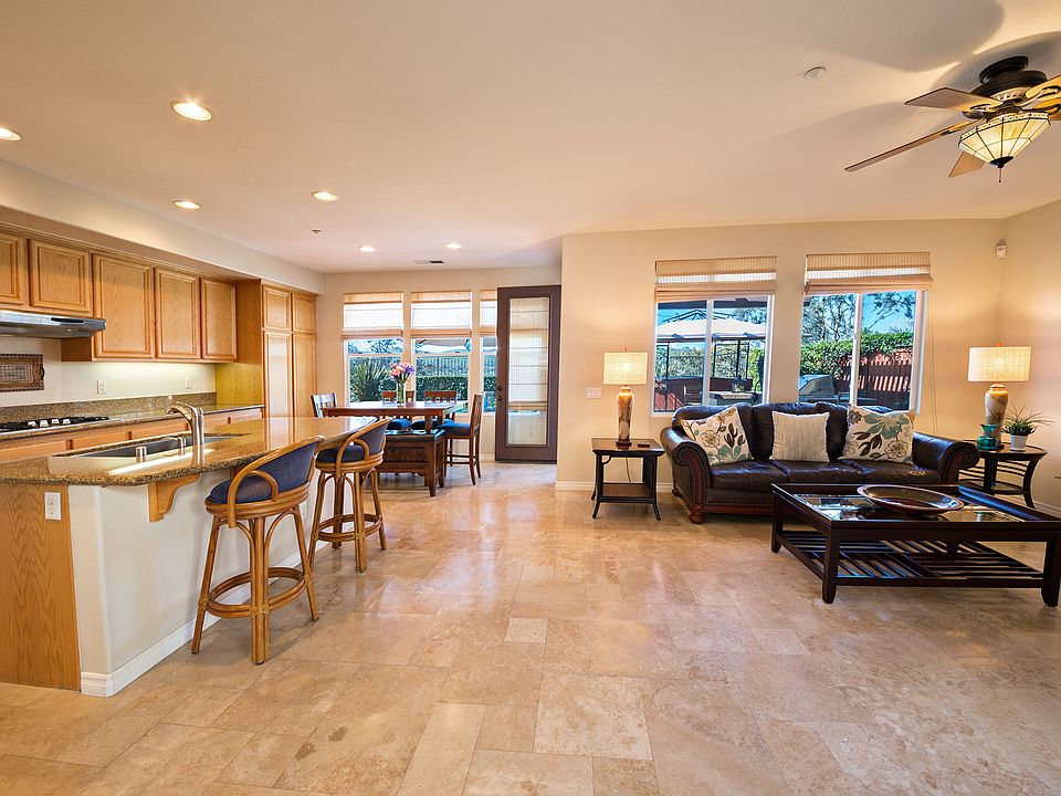 1st image of 4913 Calle Vida