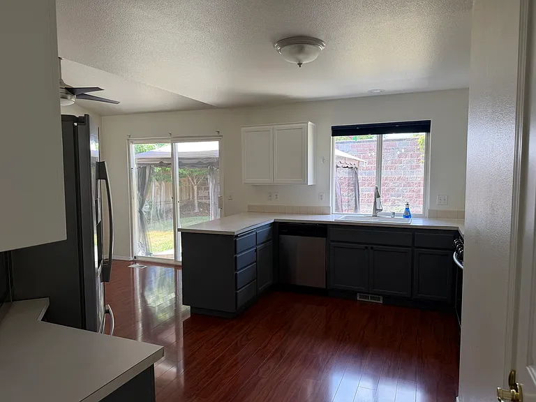 15910 NE 83rd St — Photo 12