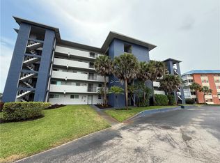 190 Pebble Beach Blvd APT 305, Naples, FL 34113