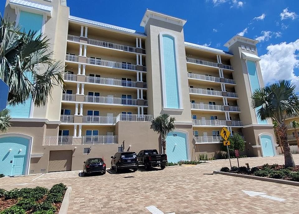 1st image of 125 ISLAND WAY #205