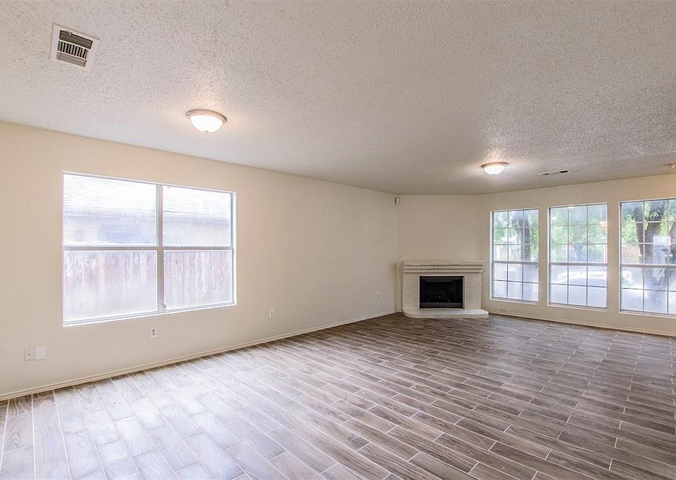 1st image of 3029 Playa Vista Dr
