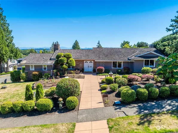 5770 63rd Avenue NE, Seattle, WA 98105