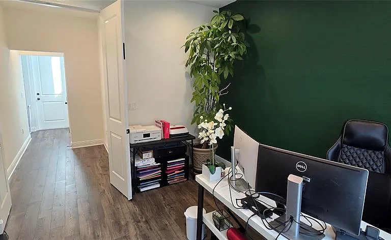 18410 Blue Heron Cir — Photo 33