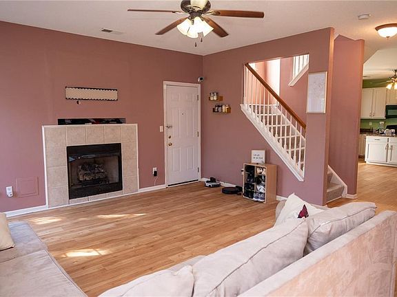 5th image of 3916 Long Point Blvd