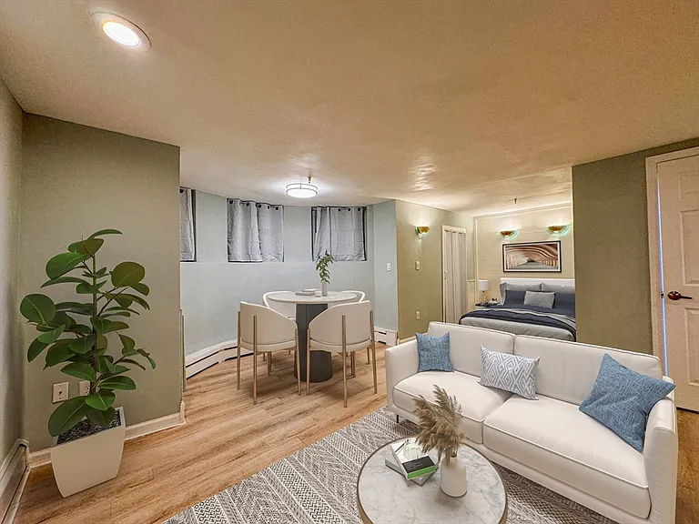 511 Beacon St #3 — Photo 2