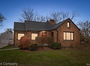 6177 Livernois Rd, Troy, MI 48098