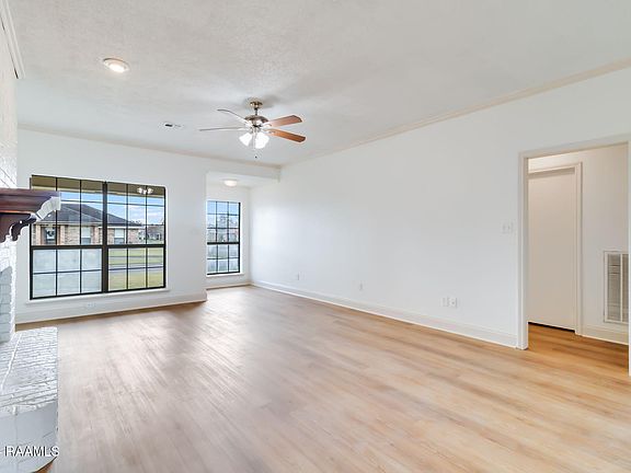5th image of 101 Stable Creek Dr