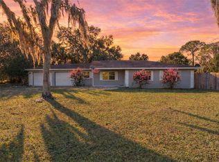 15836 Wilson Parrish Rd, Umatilla, FL 32784