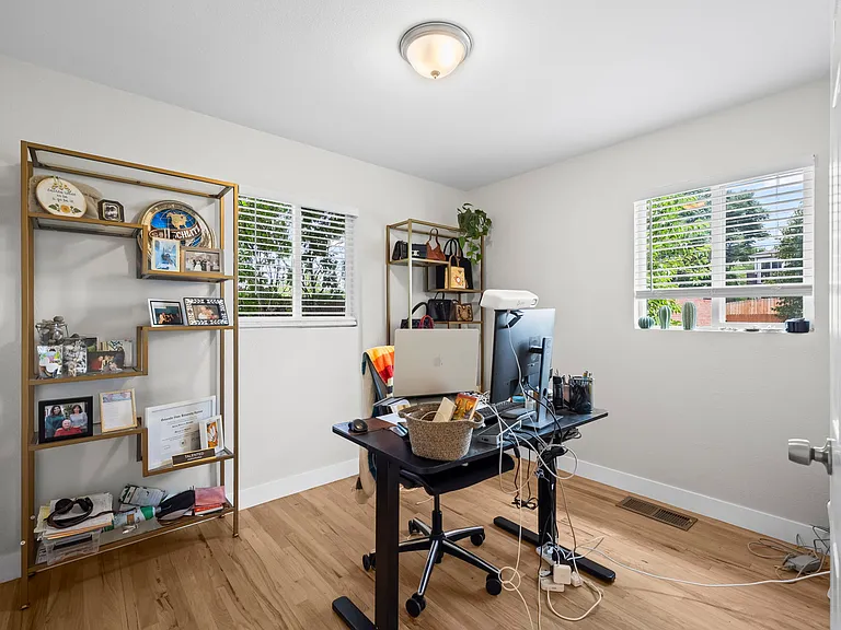 3240 Oneida St — Photo 15