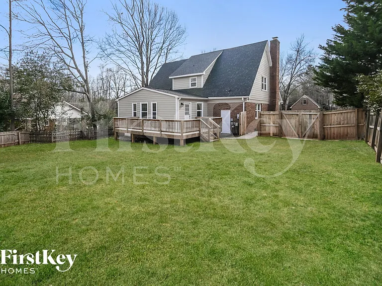 6831 Van De Rohe Dr — Photo 13