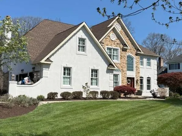 7637 Longwood Dr, Orefield, PA 18069