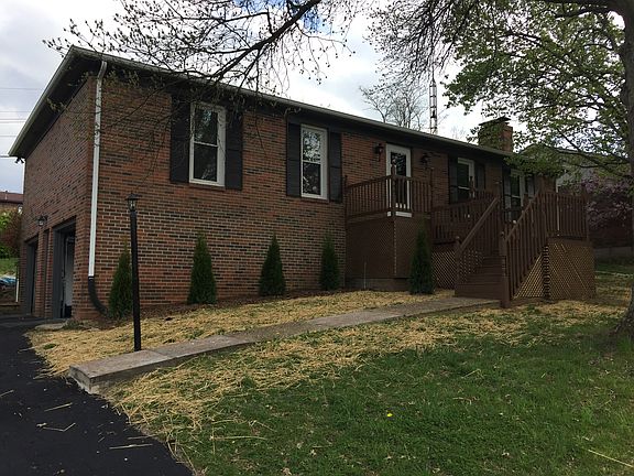  Another front view of home 