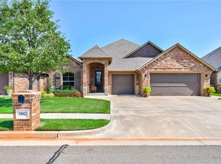 10821 NW 35th St, Yukon, OK 73099