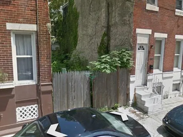 1341 S Hollywood St, Philadelphia, PA 19146