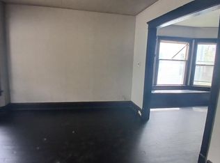 3071 N 5th St, Milwaukee, WI 53212