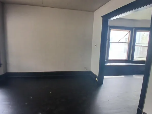 3071 N 5th St, Milwaukee, WI 53212