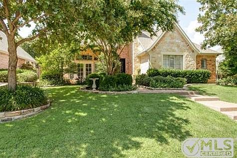 5th image of 1709 Pembroke Ln