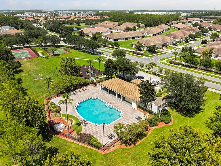 2869 Paige Dr — Photo 35