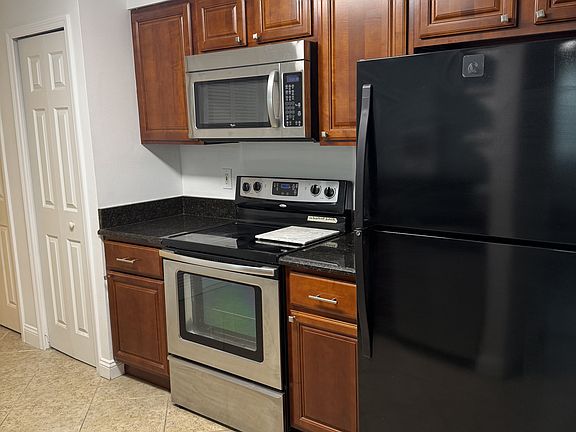 4th image of 10831 Windsor Walk Dr Unit 101-1