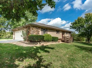 1505 N Sanders Valley Rd, Nixa, MO 65714