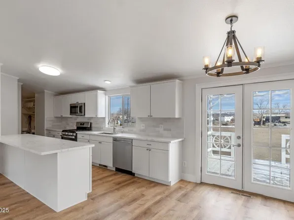 3810 Amber St, Silver Springs, NV 89429