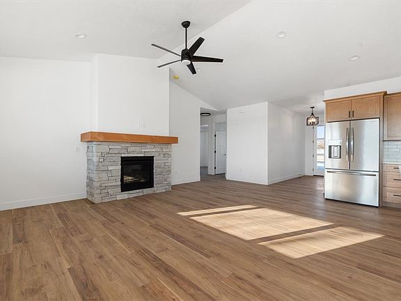 5th image of 2541 Kaley Ln